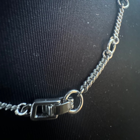 Givency Round Rhinestone Pendant - Picture 10 of 12